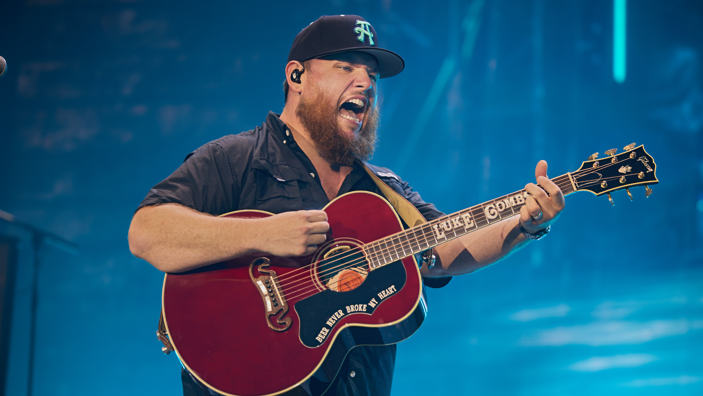 Luke Combs 2027