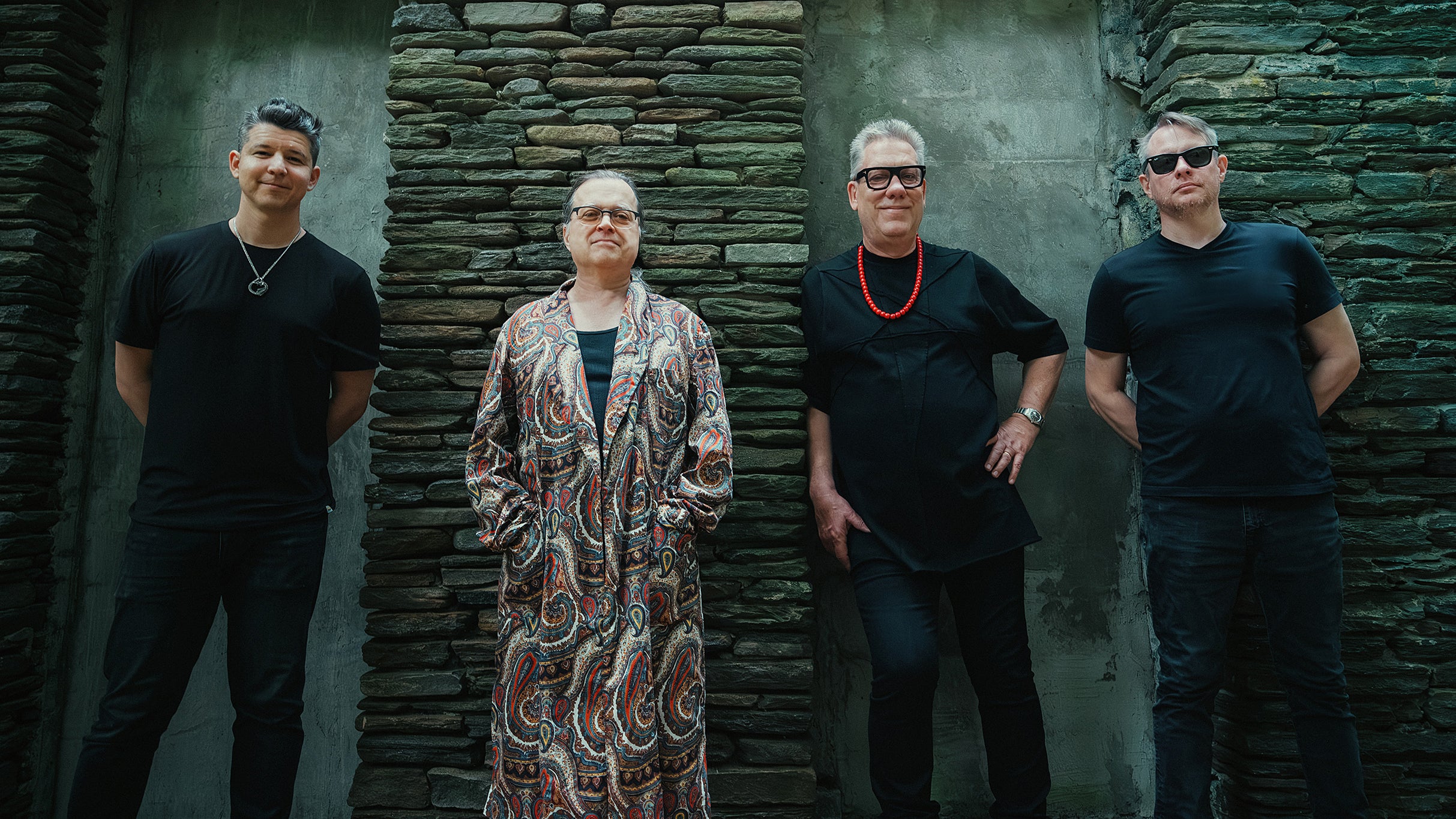 Violent Femmes 2026
